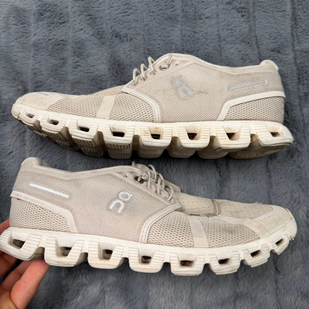 On Cloud 5 Running Shoes Sand Beige Women 9.5 59.98773 Low Top Sneakers